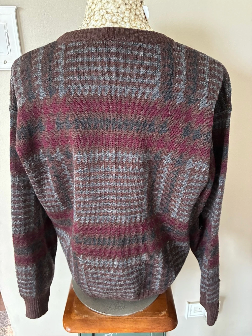 Vintage 80s 100% Men's Virgin Wool sweater